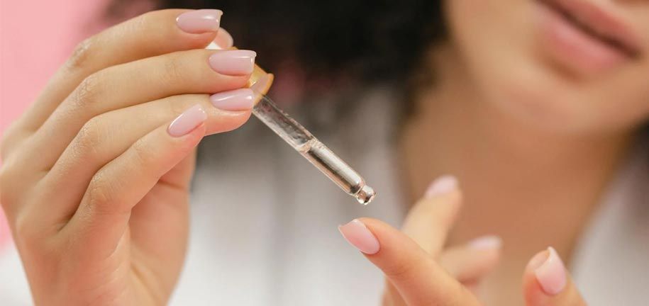 Как укрепить ломкие ногти